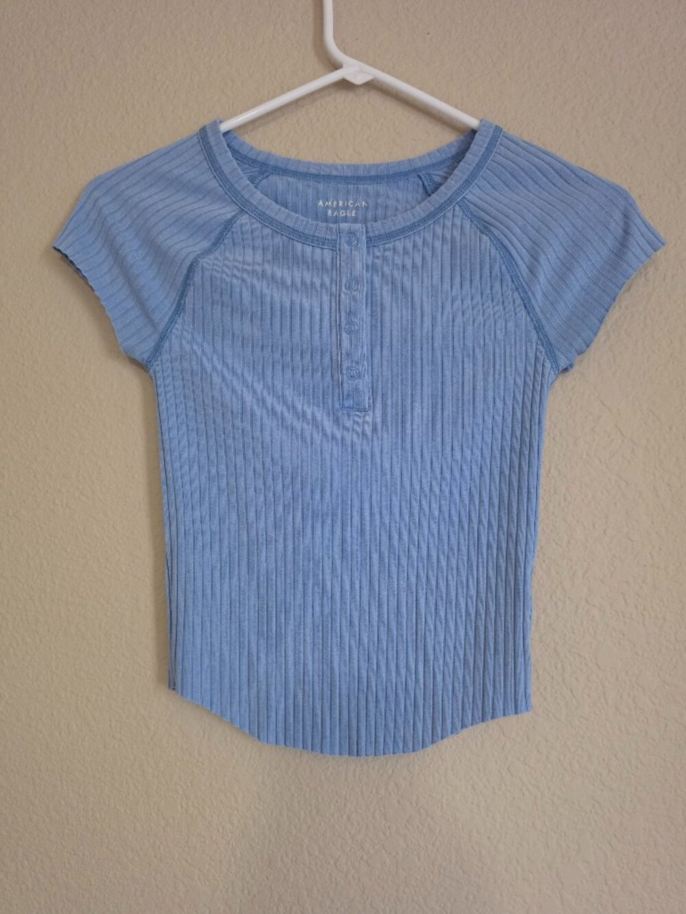 American Eagle Women's Short Sleeved Cropped Top Size XS